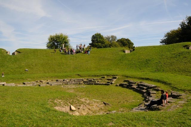 Théâtre des ruines gallo-romaines d'Orrouy, commune Autonne Villages