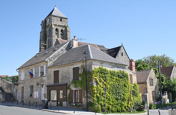 Vue du village et du clocher de l'église de Feigneux
